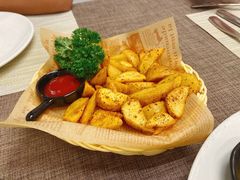 -又见马甲M8融合西餐厅(体育中心店)