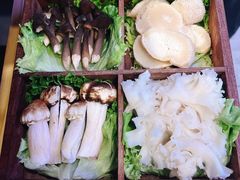 -椰子湾·海南火锅·糟粕醋·椰子鸡(正大广场店)