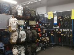 -迪卡侬(西三旗店)