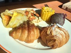 -松咖啡自助餐厅·松北香格里拉