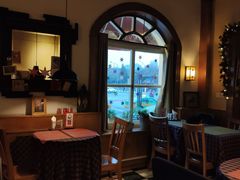 靠窗位-小世界西餐厅(建国门店)
