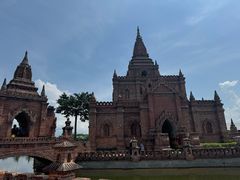 -一寨两国风景区