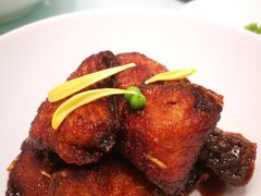 老上海熏鱼-新吉士·上海菜(浦东LCM置汇旭辉店)