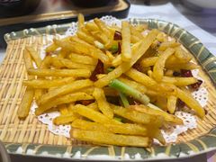 -肥肥虾庄·金牌油焖大虾(首义路店)