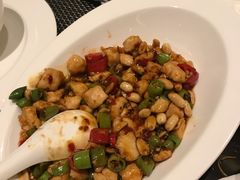 宫爆鸡丁-大华锦绣假日酒店·锦味餐厅