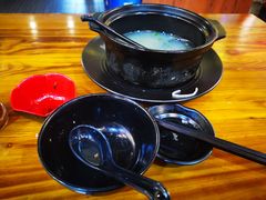 -丽虹云南过桥米线(兴工街店)