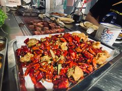 扛把子辣子鸡-马路牙子地桌烤肉(工体店)