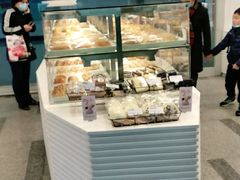 面包甜点陈列柜-BreadTalk面包新语(长寿路地铁站店)