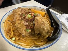 咖哩牛肉面-何九海南茶店(鬼仔巷店)