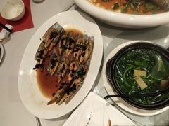 -广州中心皇冠假日酒店·百粤楼