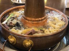 -岳记兴隆·青城腊排铜火锅(融创店)