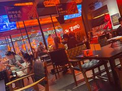 -何师烧烤Pro ·江湖川菜·小龙虾·精酿啤酒(太古里旗舰店)