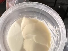 -正飞鲜奶(吐鲁番路店)
