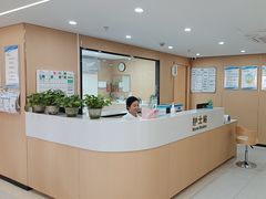 -上海大学附属上海和平眼科医院