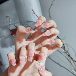 -瞧·享轻奢美甲美睫