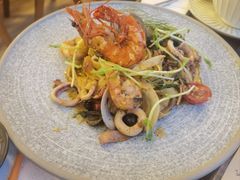 -Mark&Mars Restaurant