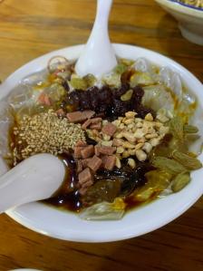 刘国涛老杂酱(电报路店)-"怎么形容这个碗杂也,就只能说一个字,好吃.