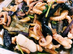 茄子烧八带-威海海鲜王(窑头路店)