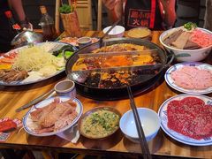 -周小明火锅(黑金冠社区店)