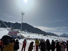 -丝绸之路山地度假区滑雪场