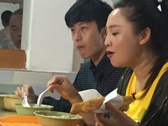 -张阿三馄饨店