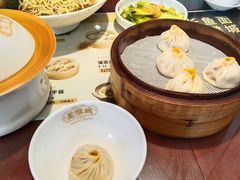 蟹黄小笼包-老淮城·长鱼面(河下古镇店)