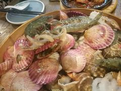 必点菜一筐海鲜-鲜小岛·铜锅涮肉