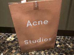 -Acne Studios(芮欧百货店)
