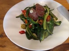 -头上红煨盐鸡·非遗院子餐厅