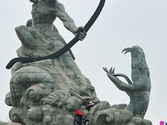 -巴陵广场