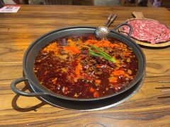 -旧街市鲜货老火锅(大光路店)