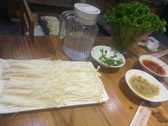 -风情丽江斑鱼火锅(孙家沟西南路80号店)