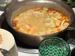 -喃喃椰·糟粕醋·椰子鸡火锅(七堡花园店)
