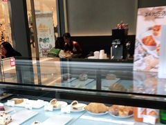 面包甜点陈列柜-Seesaw Coffee(苏州中心店)