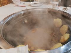 -哈尔滨烧烤·山河村铁锅炖(交大店)