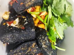 黑色经典臭豆腐-黑色经典臭豆腐·湖南特产(步行街店)