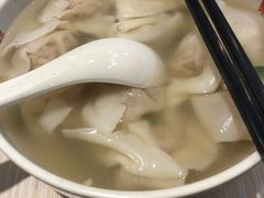 -南城香·饭香串香馄饨香(青年路店)