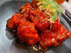 红酒泡沫牛仔粒-荟廷·晶萃(陆家嘴尚悦湾店)