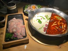 红颜花胶鸡锅-湊湊火锅·茶憩(杭州湖滨银泰in77店)