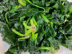 清炒菠菜-东北四季饺子王(华山路店)