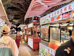 -三亚火车头万人海鲜广场