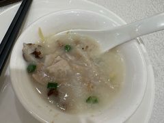 -龙悦湾酒家·八阵鱼生·渔人码头店