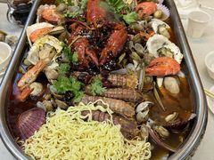 -老东镇啤酒屋海鲜加工·蒸汽海鲜·海鲜烧烤(台东店)