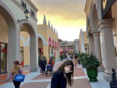 -佛罗伦萨小镇广佛名品奥特莱斯(疏港路店)