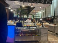 -飨食汇全日制餐厅·昆山皇冠假日酒店(九方店)