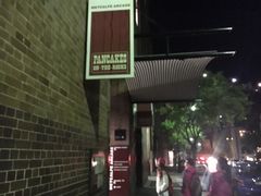 -Pancakes on the rocks(Darling Harbour)