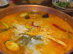 -洱火云南酸菜牛肉火锅(石景山当代商城店)