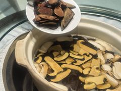 -天宜隆蘑菇宴火锅(石景山旗舰店)