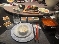 -左庭右院鲜牛肉火锅黑金店(陆家嘴中心店)