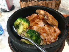 猪扒拼鸡中翅饭-东莞市莞城红色庄园西餐厅(东城西路店)